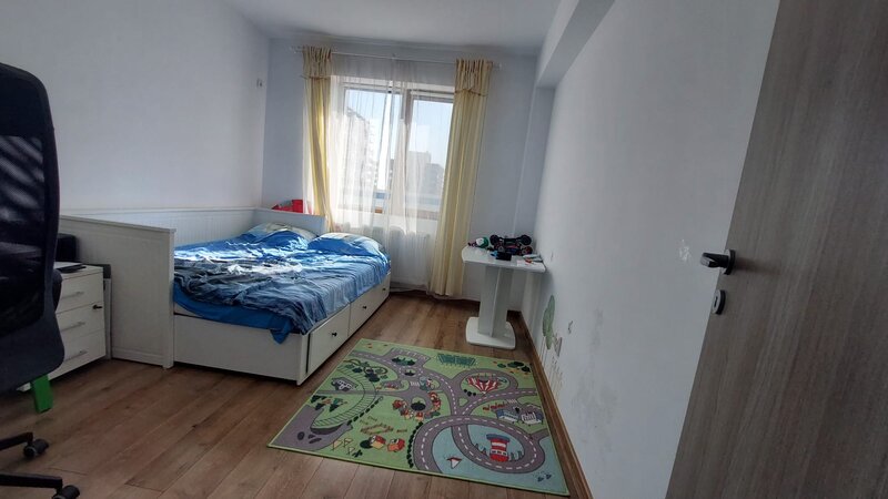 Prelungirea Ghencea, 3 camere, spatios, decomandat, loc de parcare